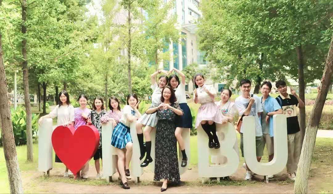 修己育人笃行致远 不负韶华再谱新篇 | 与礼面对面之张颖 修己育人笃行致远 不负韶华再谱新篇 | 与礼面对面之张颖